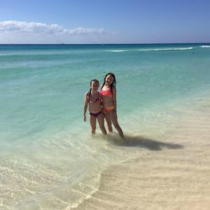 Meet your Posher, Alyson